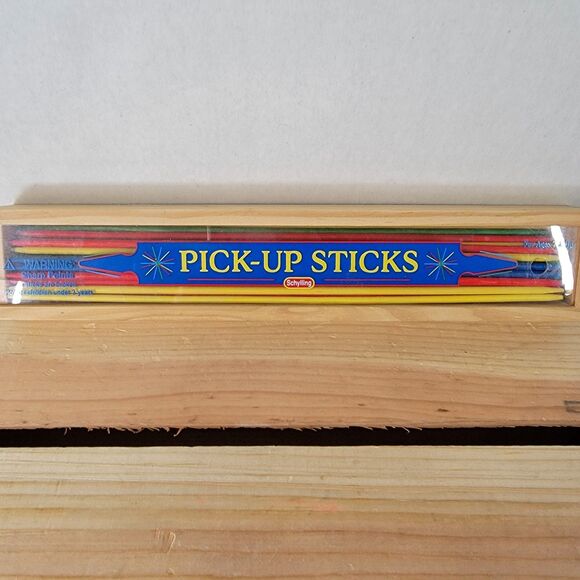 Pick-Up Sticks Game Wooden Box Carrying Case - 41 Long + 1 Short Sticks - Picture 1 of 4